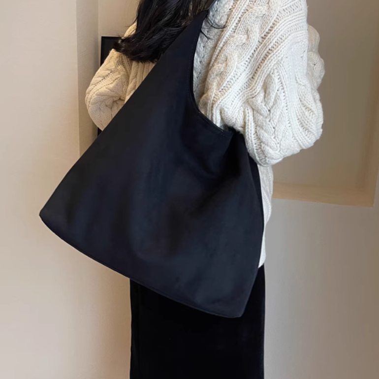 大容量ショルダーバッグ、上質な通勤トートバッグが新登場